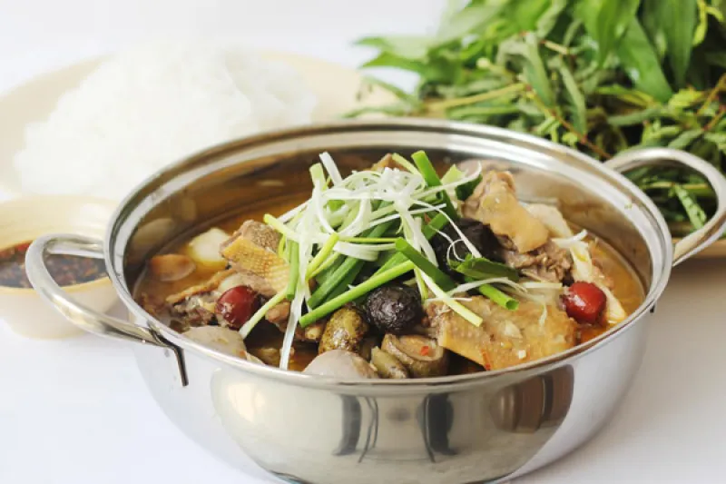 Vịt Om Sấu