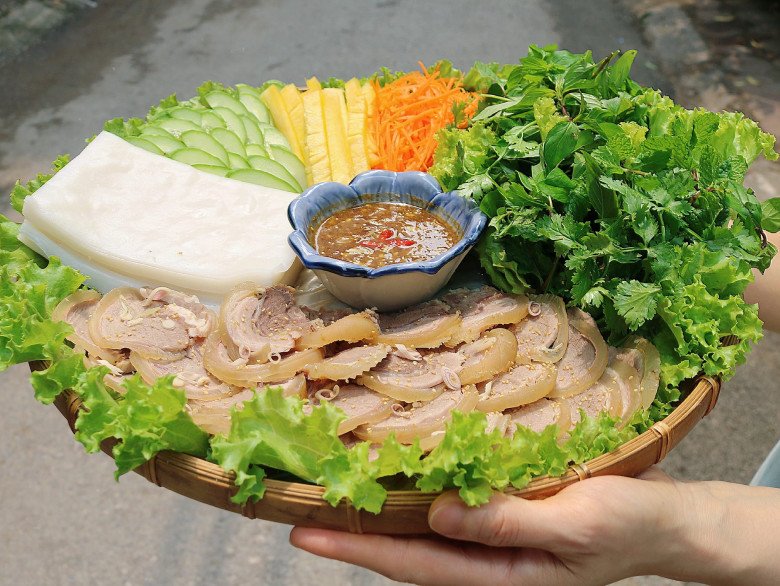 Bò Tơ Hấp Cuốn Bánh Tráng