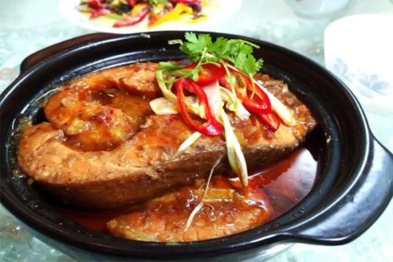 Cá Hồi Kho Tộ