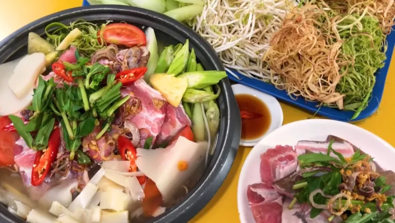 Lẩu Cá Đuối Măng Chua