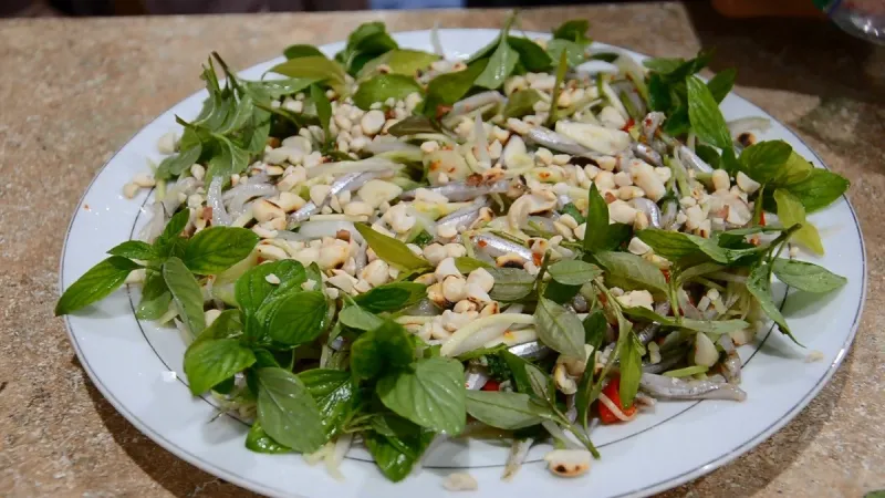 Gỏi Cá Cơm 