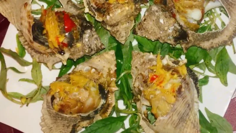 Ốc Gai Nướng Ớt Gừng