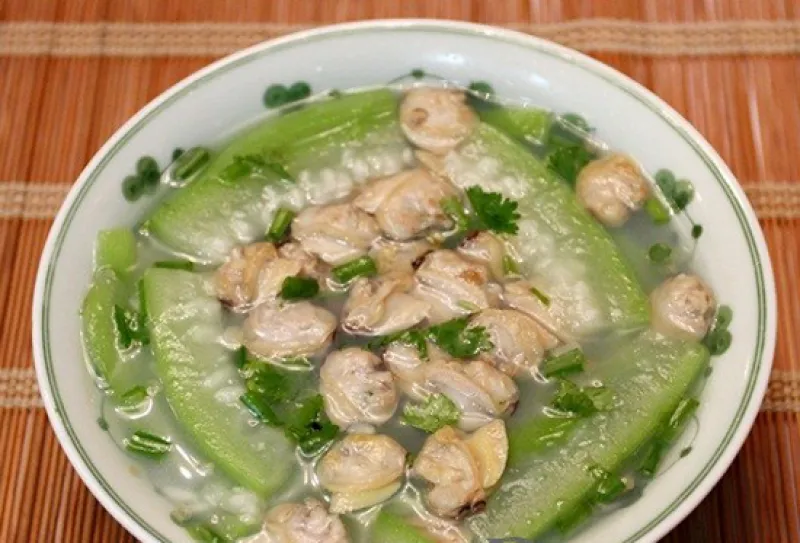 Canh Ngao (nghêu) Nấu Bầu