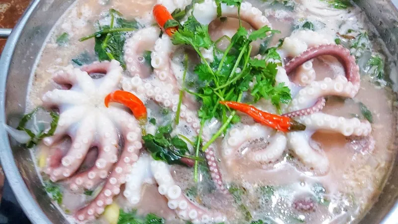 Bạch Tuộc Nhúng Mẻ