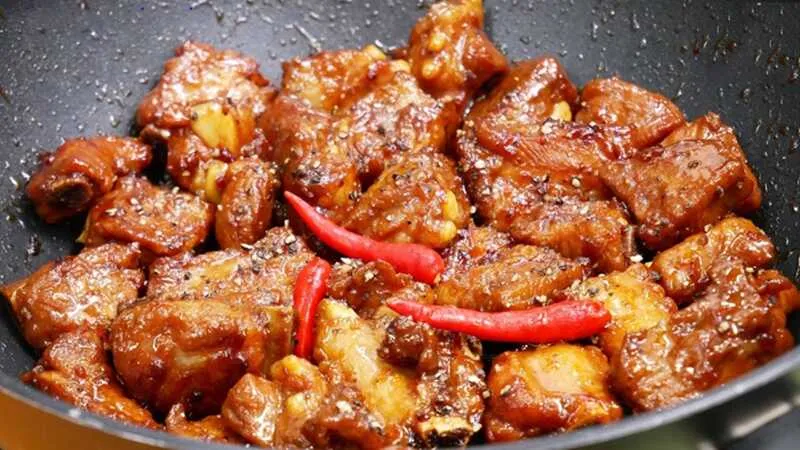 Sườn Non Kho Tiêu